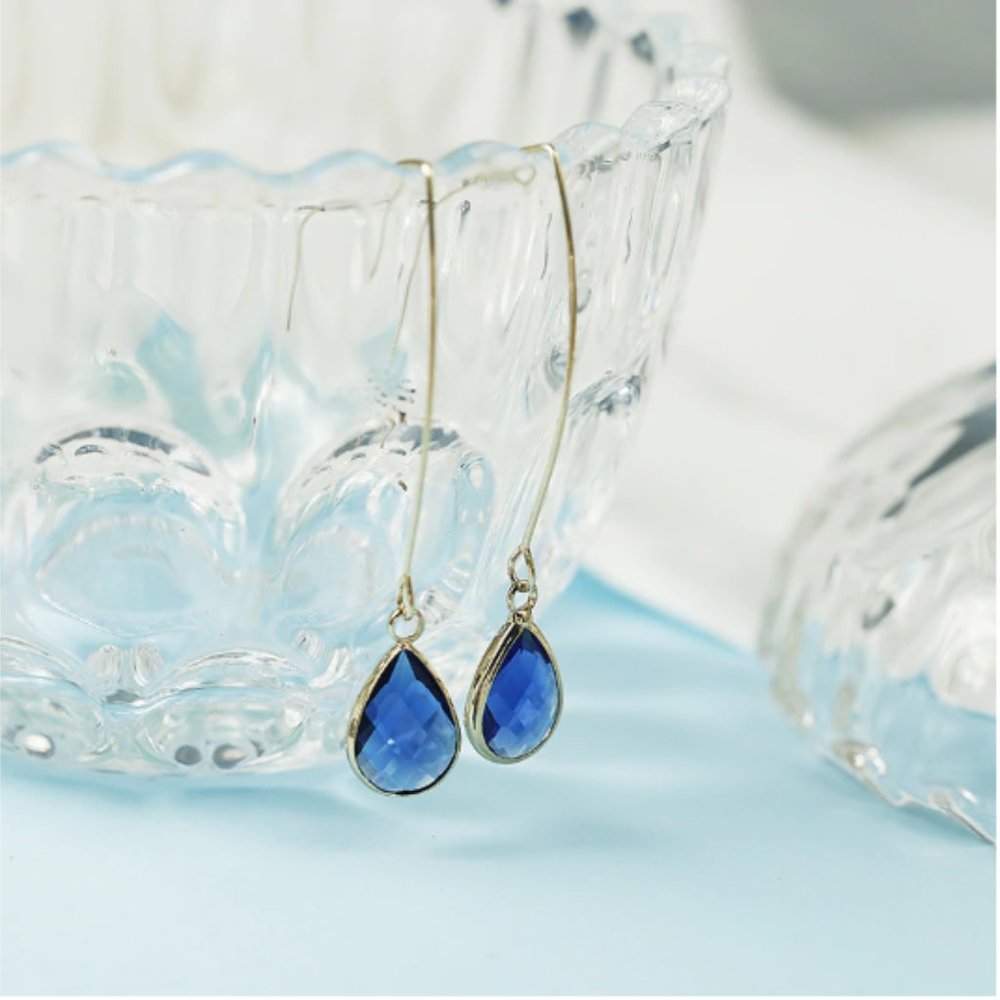 "Dollhouse Teardrops" Crystal Drop Blue Earrings